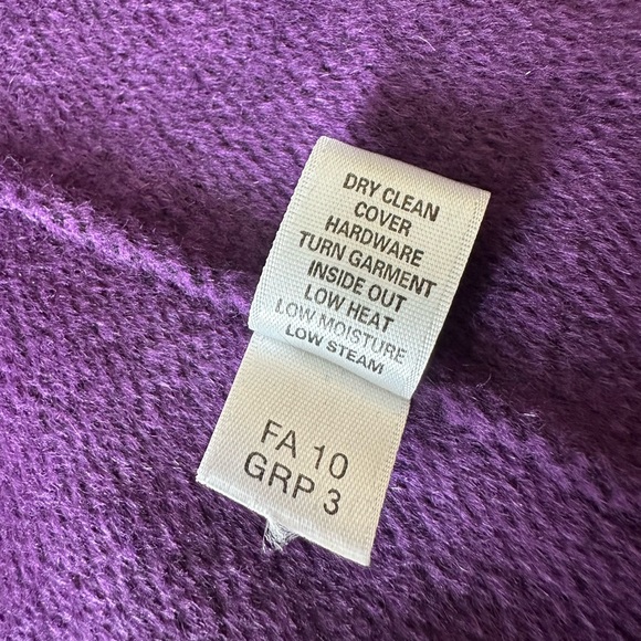 Loved this but ITS SOLD ๐ St John over coat Jacket Long Sleeve Sz 12 - Picture 9 of 10